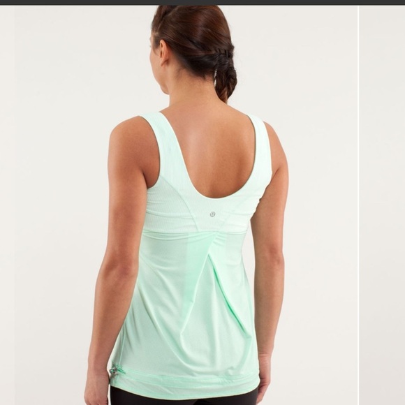🍋 Lululemon Run Tame Me Tank - Picture 3 of 11